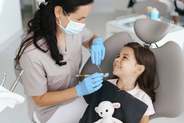 Best Emergency Dentist for Knocked-Out Tooth in Mccullom Lake, IL
