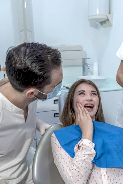 Best Emergency Root Canal Treatment in Mccullom Lake, IL